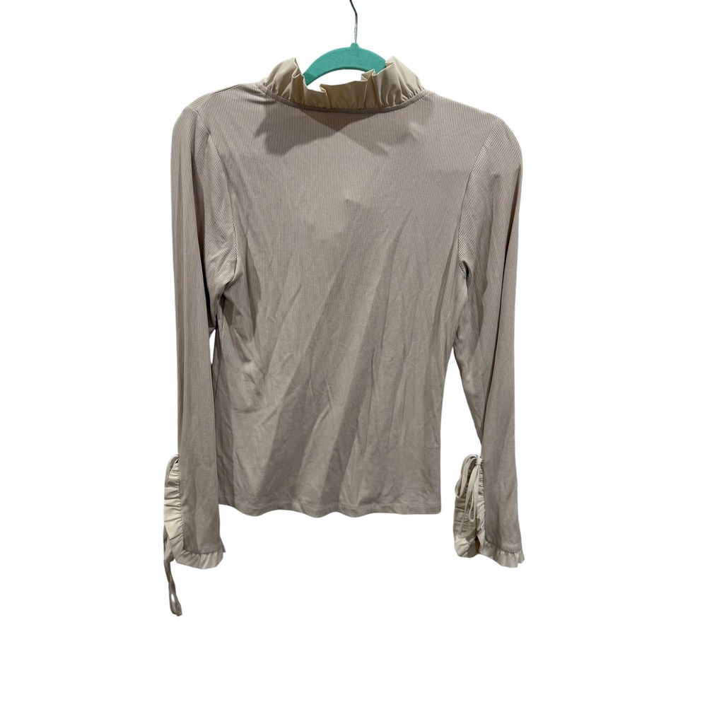 Doe and Rae Beige Ribbed Ruffle V-Neck Long Sleeve Top Small - Picture 2 of 5